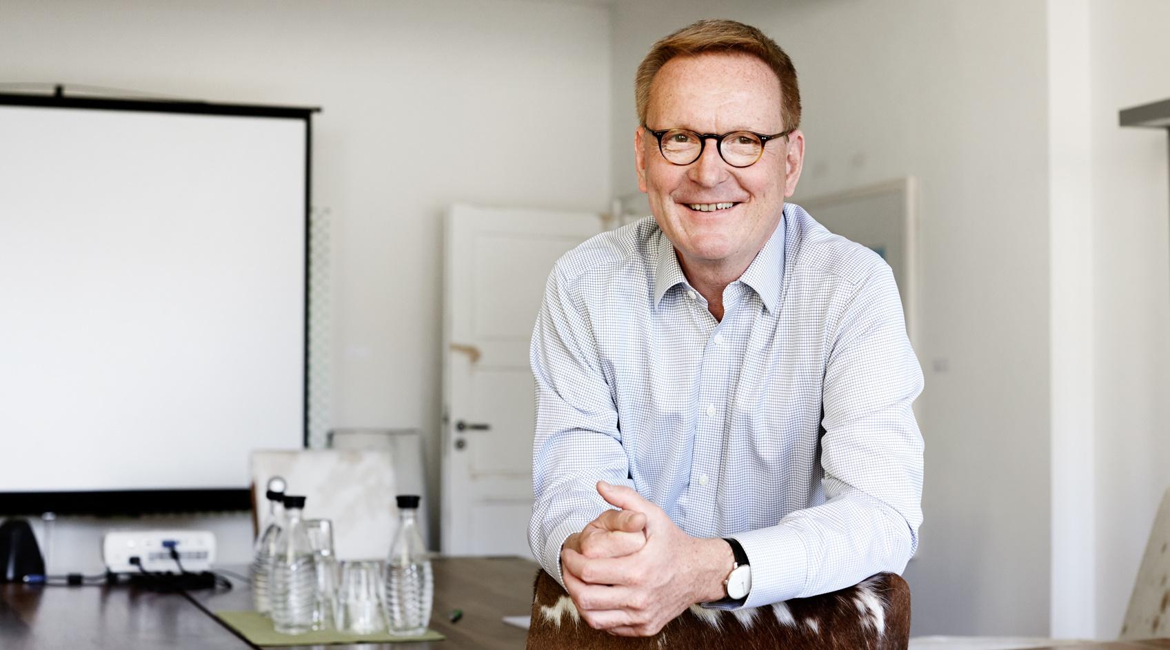 Dr. Andreas Shell